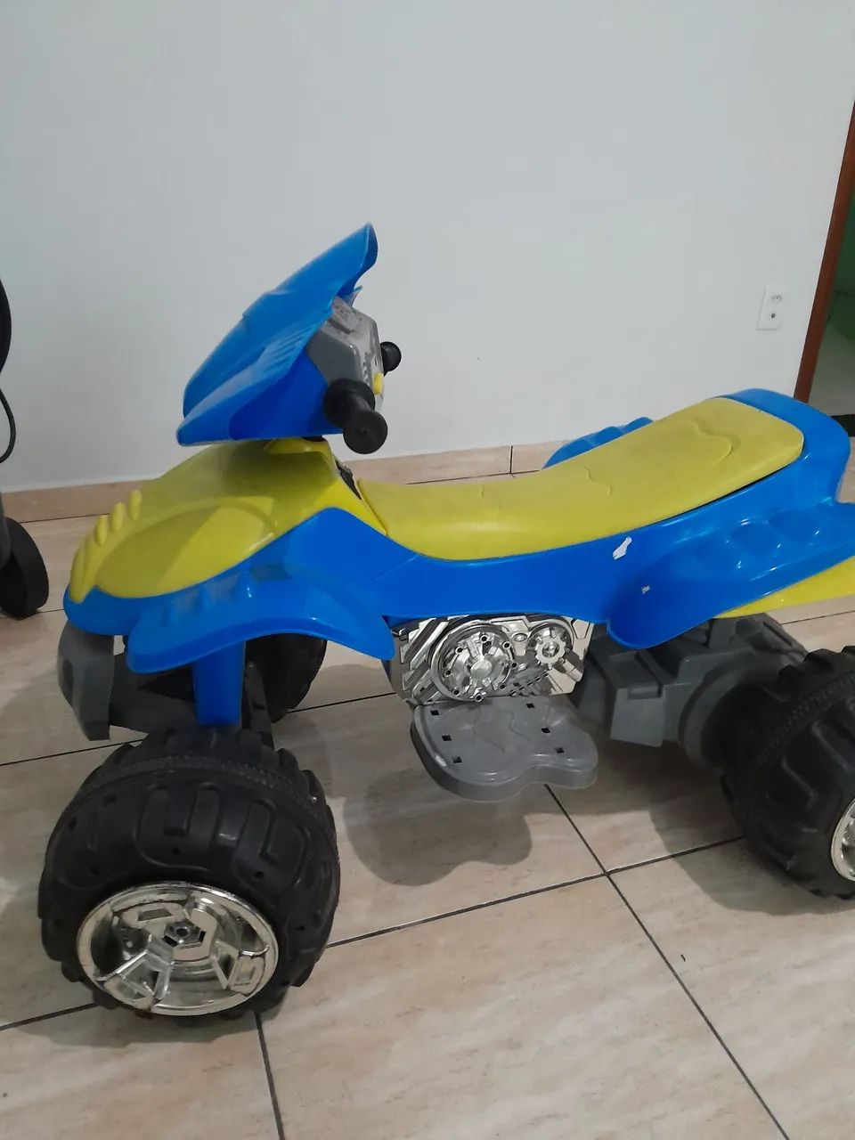 Quadriciclo eletrico azul - Foto 2