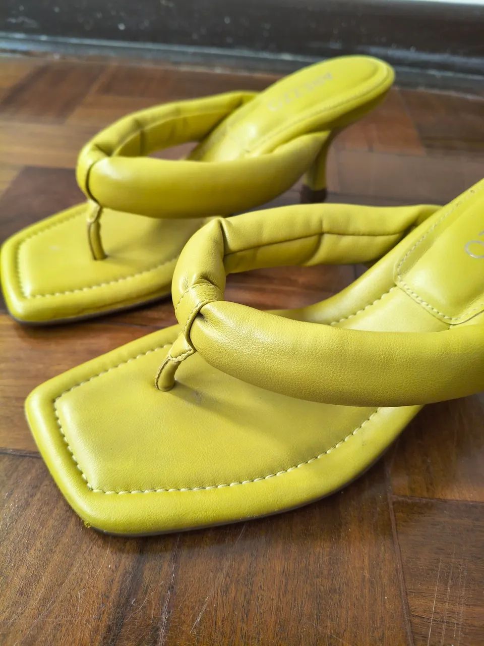 Tamanco Arezzo Verde Flip Flop - Foto 2