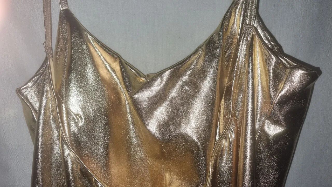 Body dourado plus size  com elastano - Foto 5