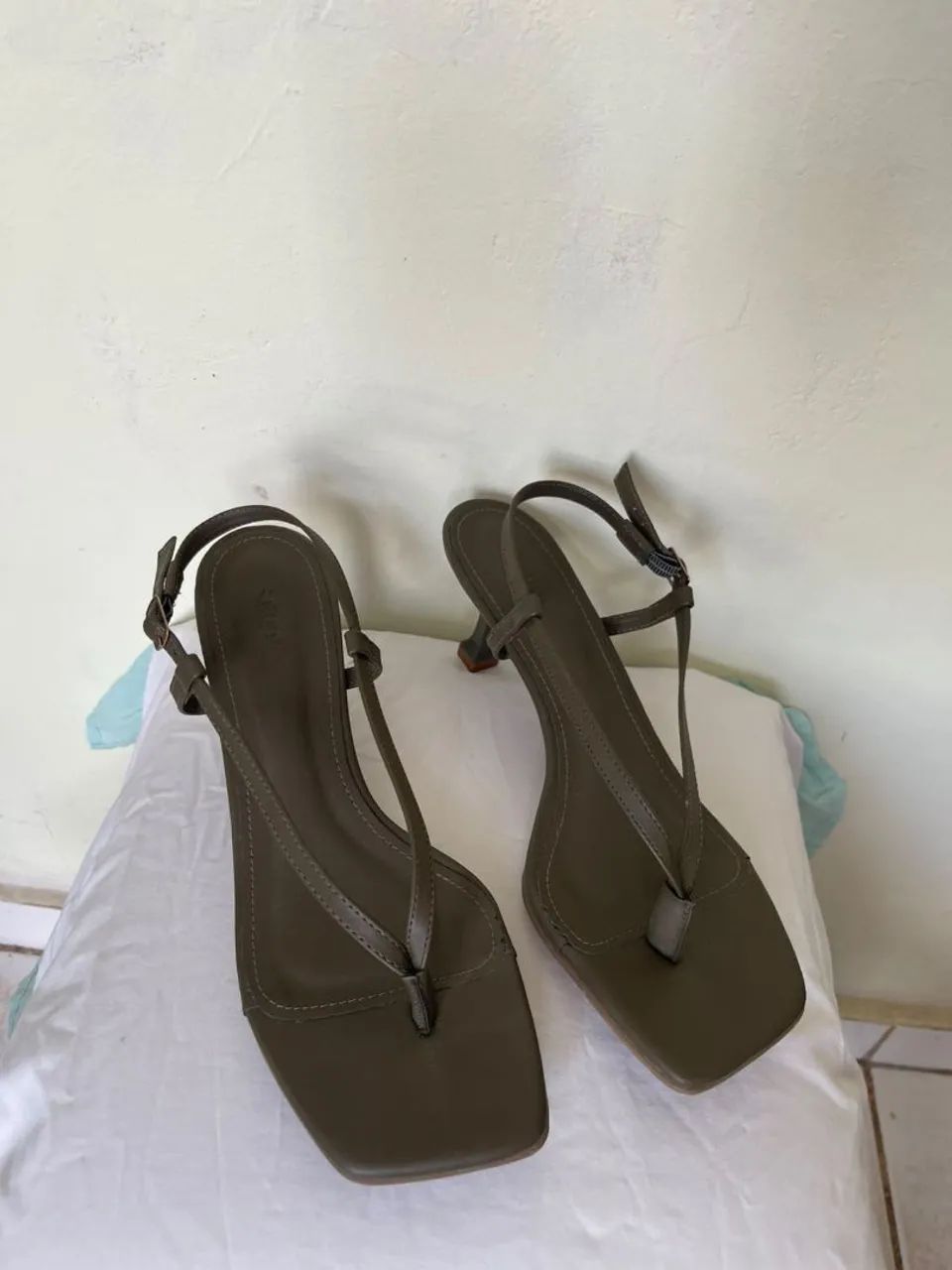 Sandália Satinato  tamanho 37 - Foto 3