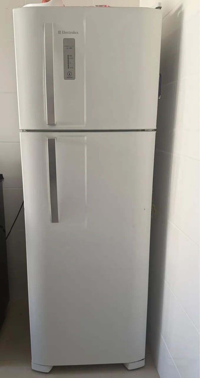 Geladeira Electrolux DF36A/DF36 Usada em bom estado - Foto 2
