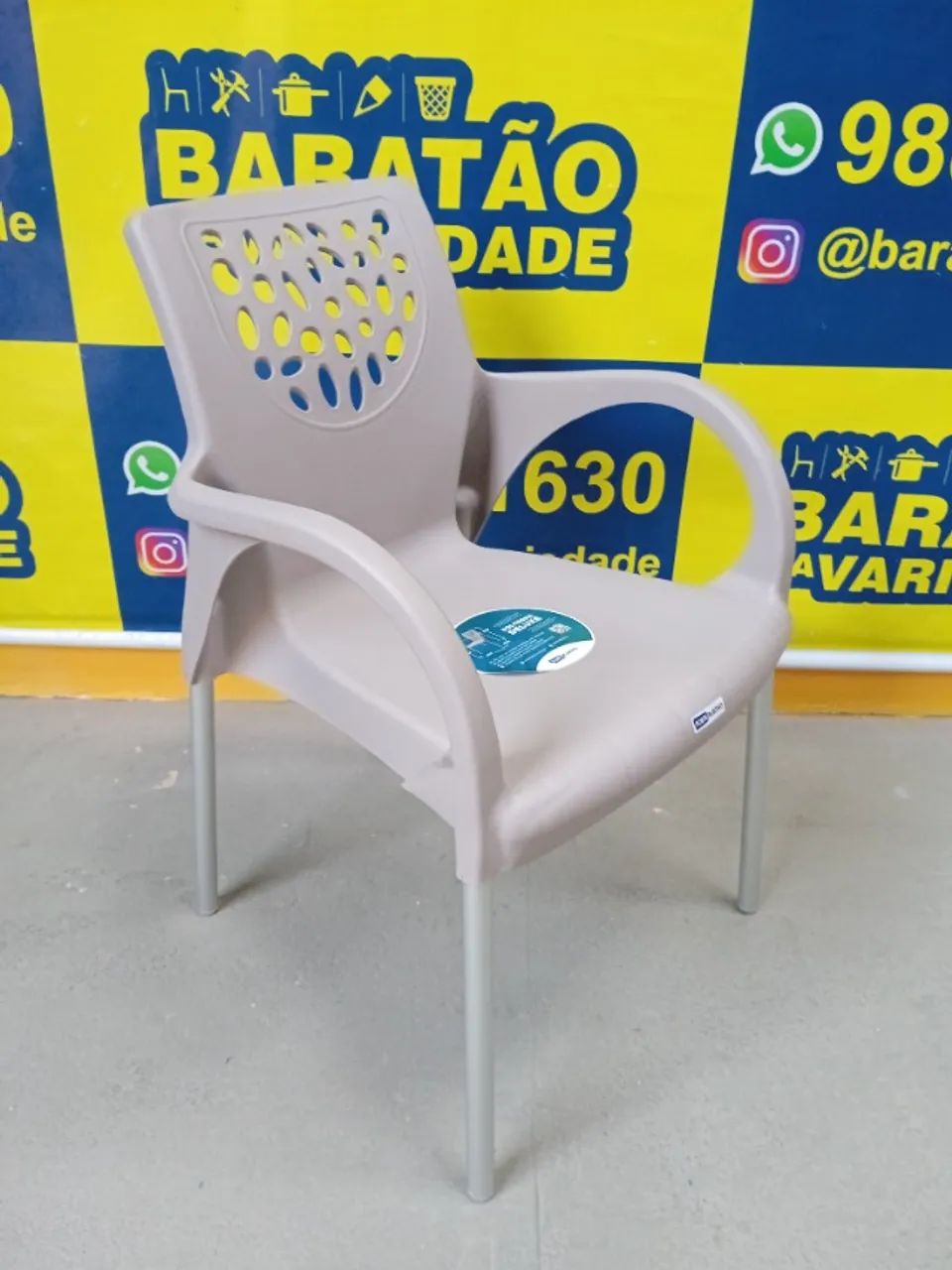 HIPER MEGA OFERTA POLTRONA DELUXE FORTEPLASTICO - Foto 2