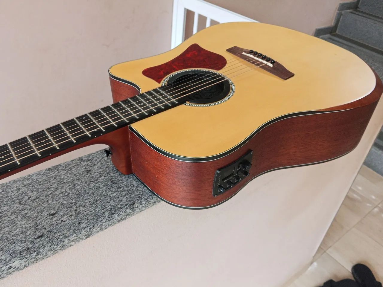 Vendo violão Michael Enigma Folk