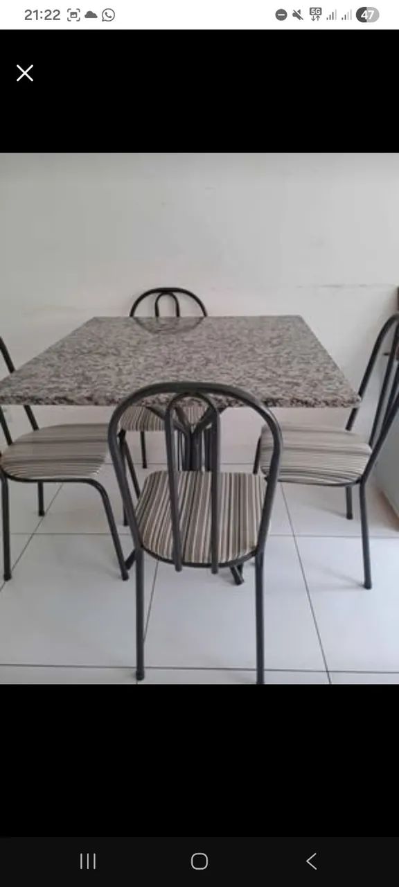 Mesa de Jantar de Pedra
