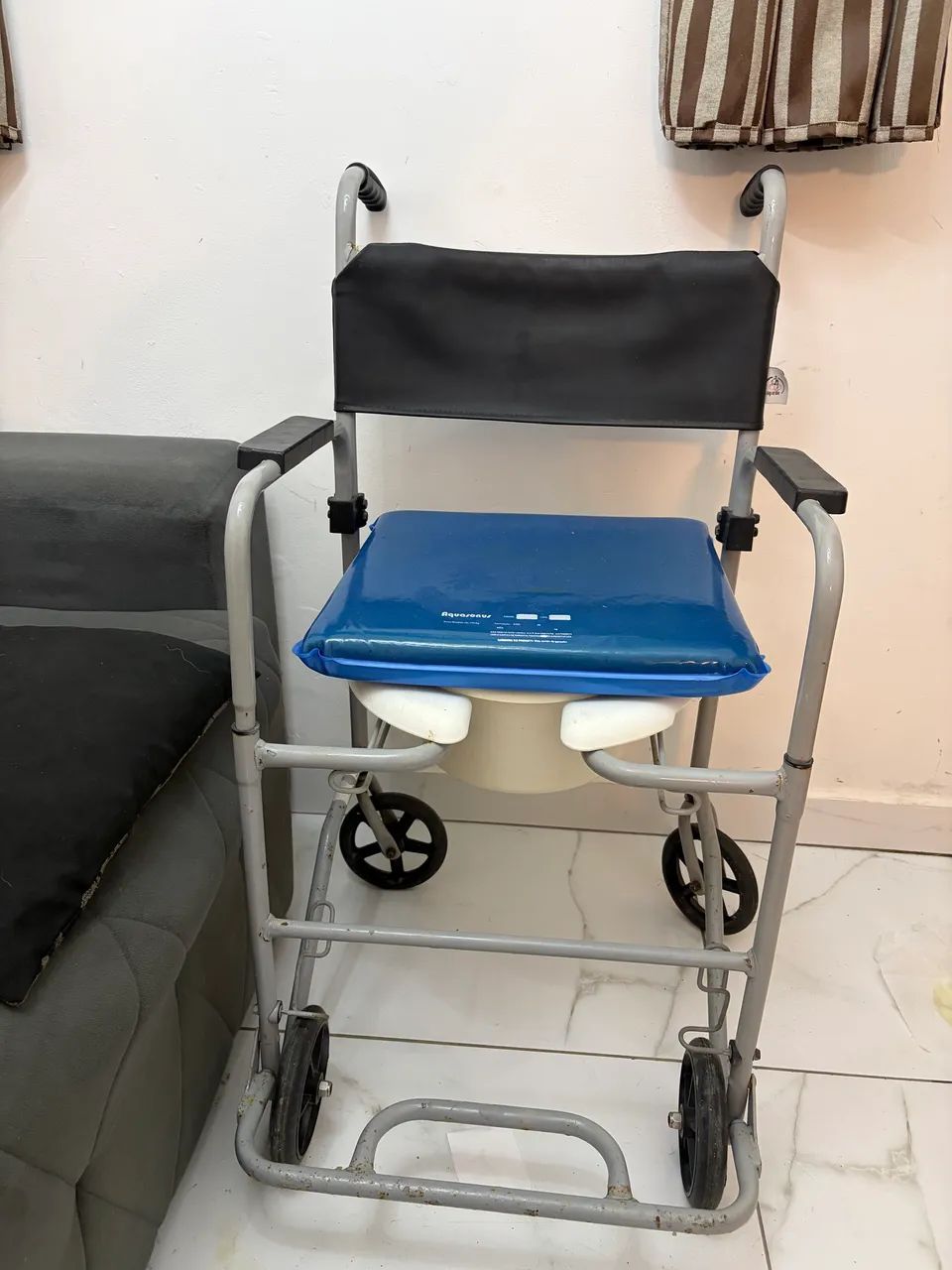 Cadeira de banho - Foto 2