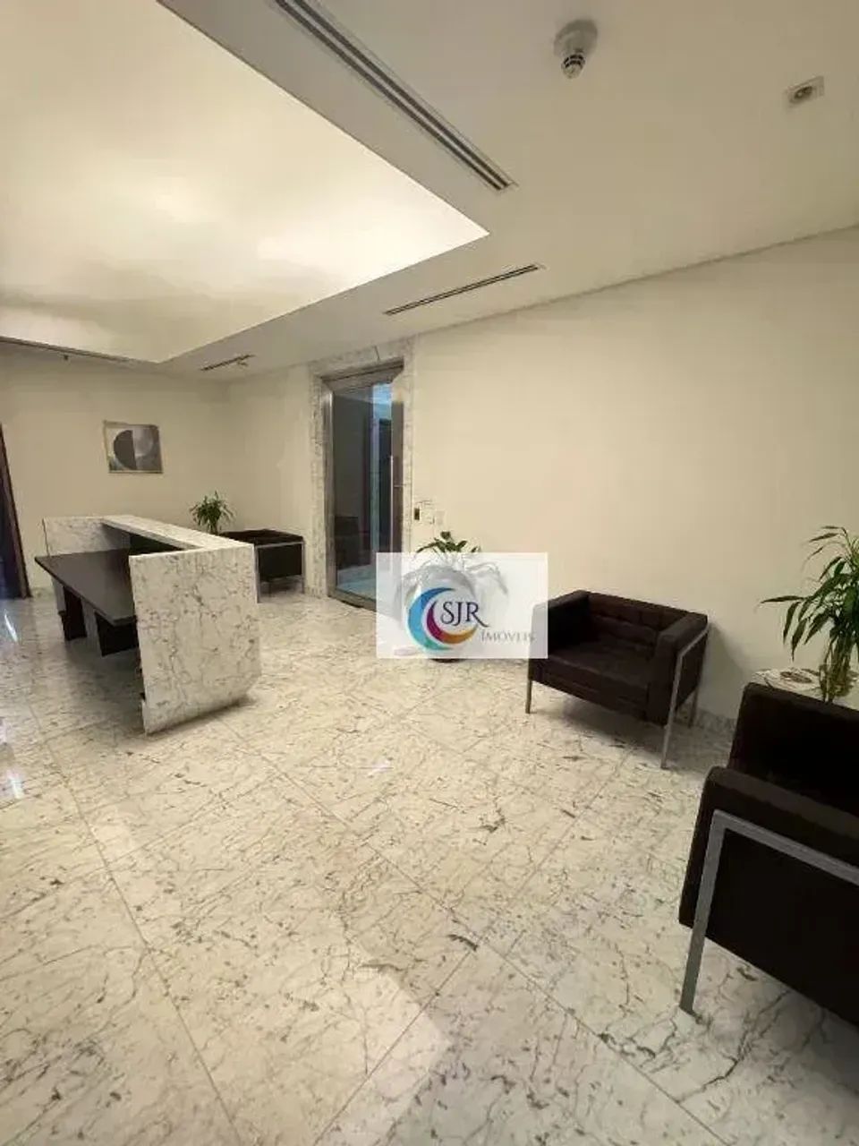 Conjunto mobiliado de 678,16 m² com 19 vagas no Itaim Bibi - Foto 2