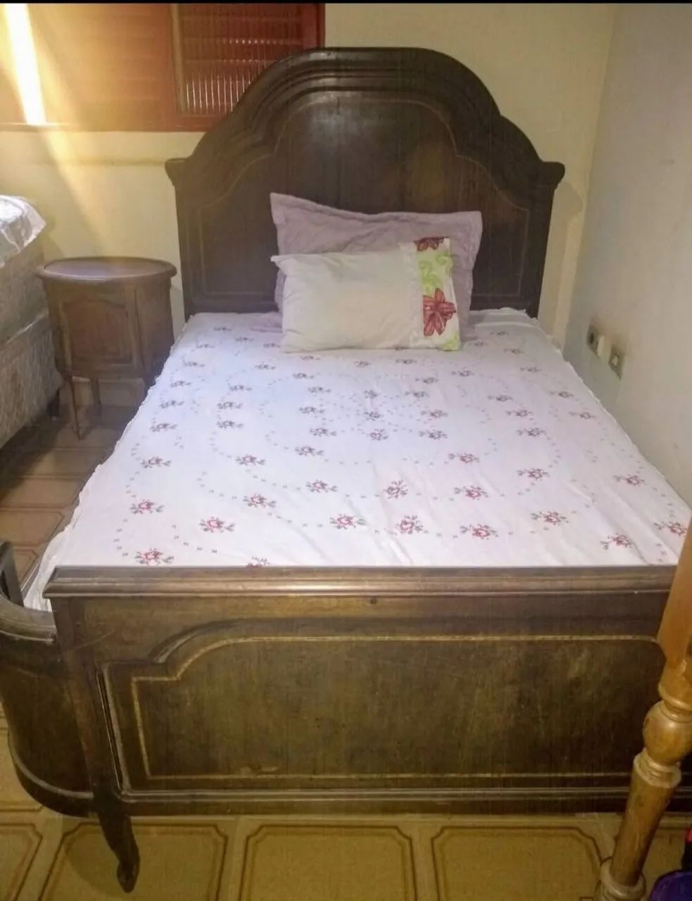 Cama de viúva antiga. Maria Antonieta  - Foto 2