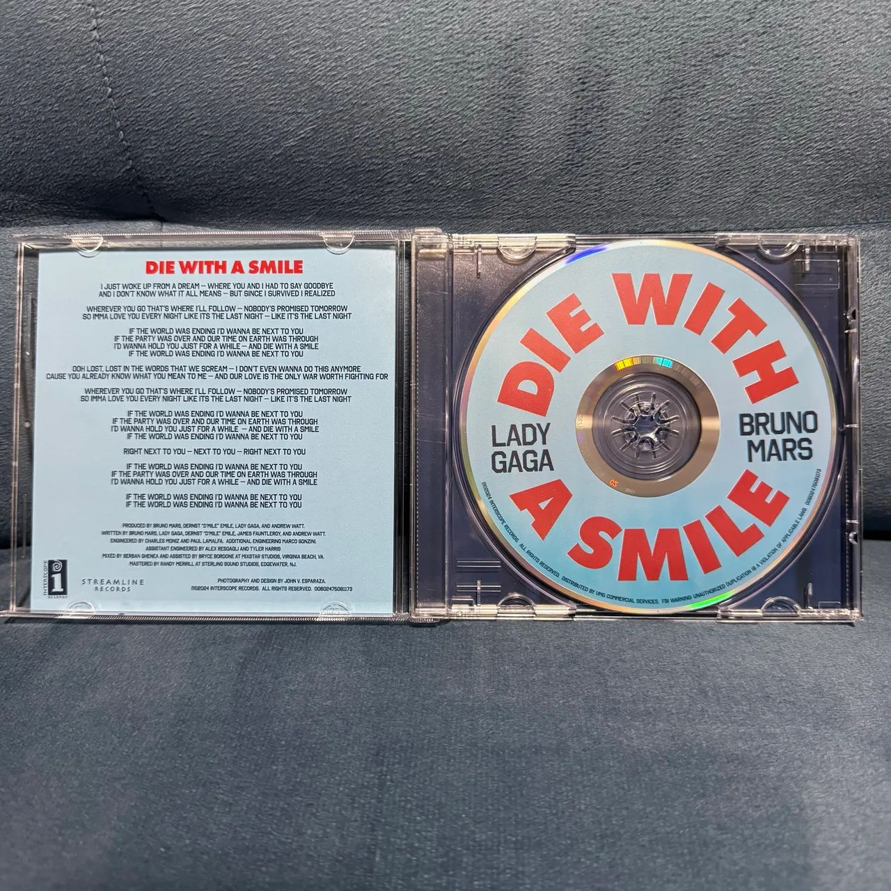 CD Single Bruno Mars & Lady Gaga Die with a smile  - Foto 3