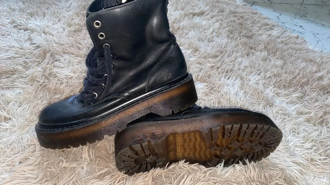 Bota jhon jhon em excelente estado - Foto 3
