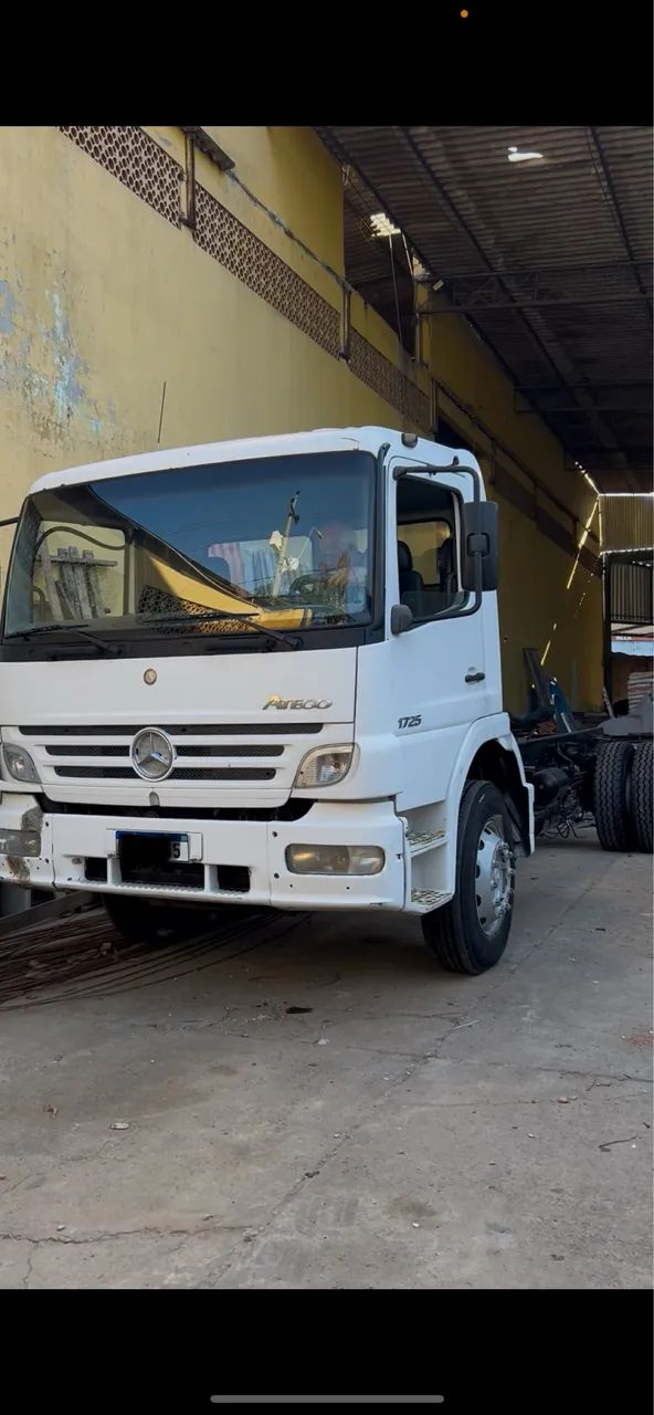 Caminhão Mercedes Bens Atego 1725  - Foto 4