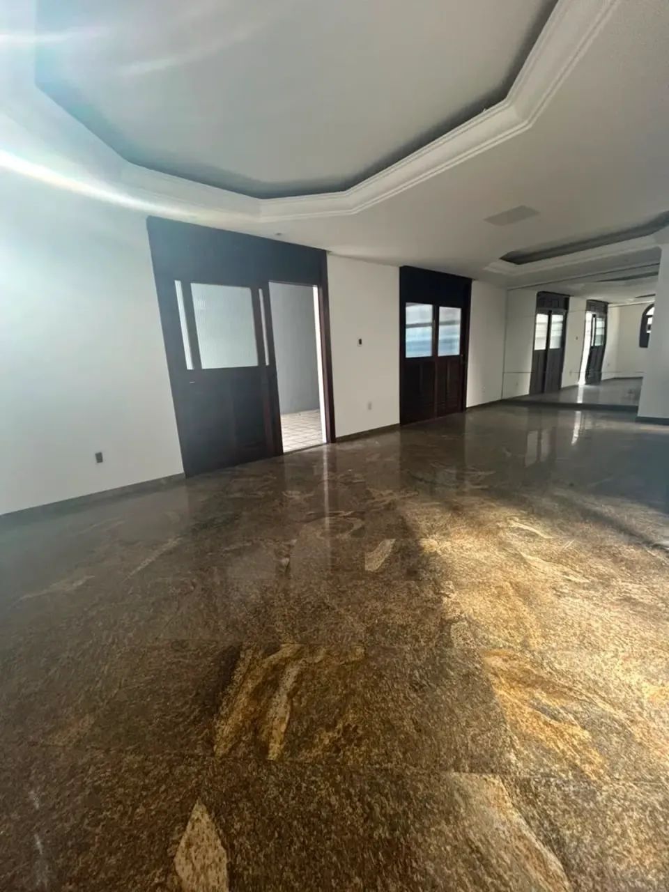 Casa com 3 quartos para aluguel, 150m² - Pituba