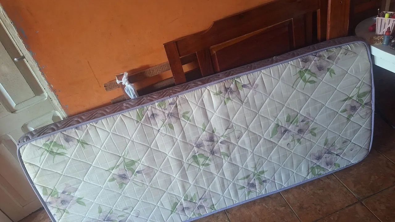 Cama de solteiro com colchão  - Foto 3