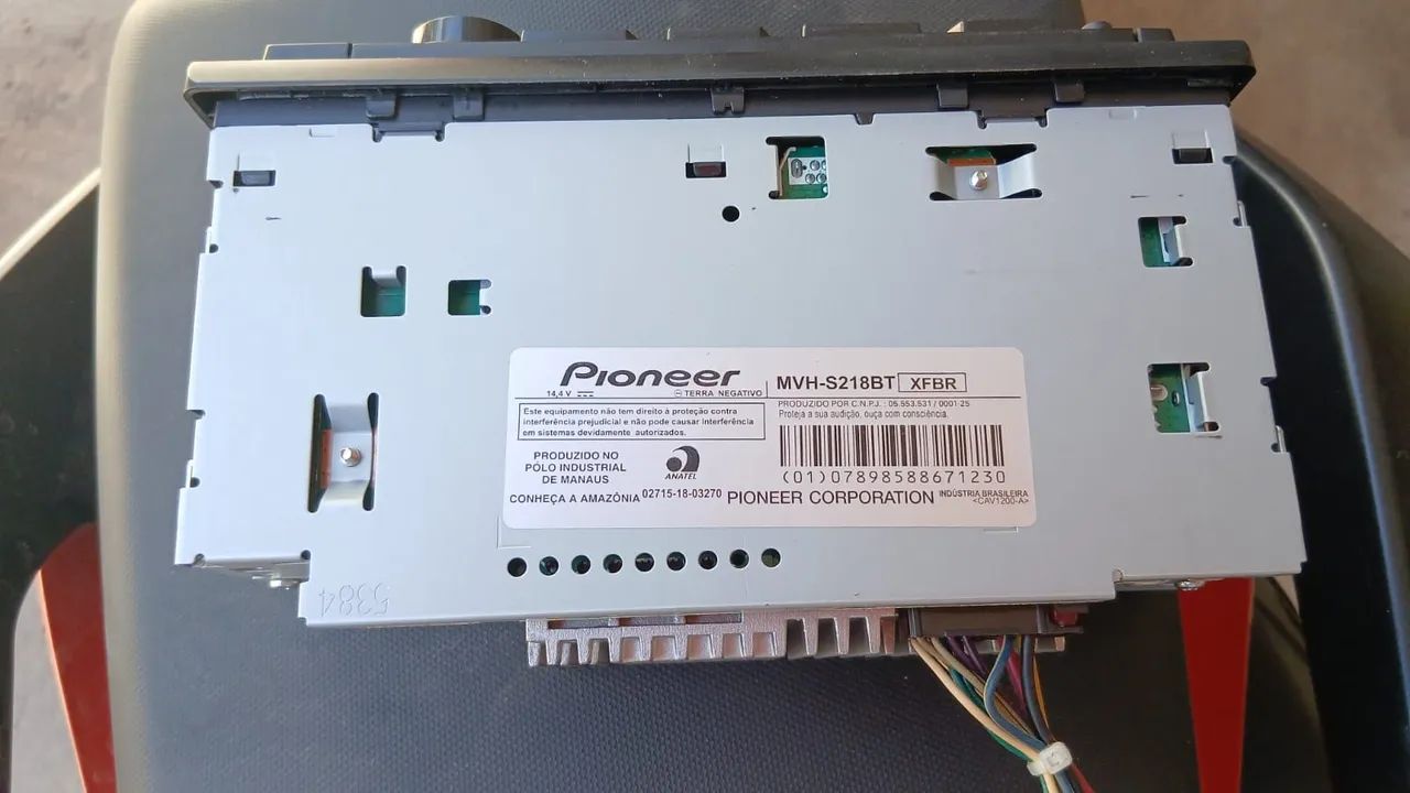 Toca CD Pioneer com bluetooth 