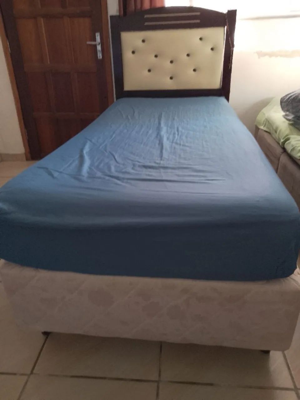 Cama e colchão de solteiro  - Foto 2