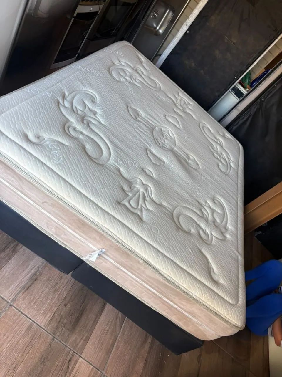 Cama Quenn  - Foto 2