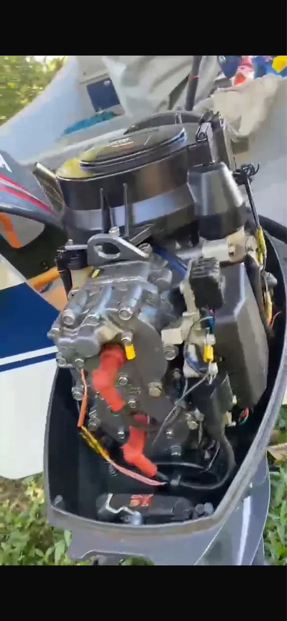 Motor de poupa Yamara 40 hp comando a distância  - Foto 4