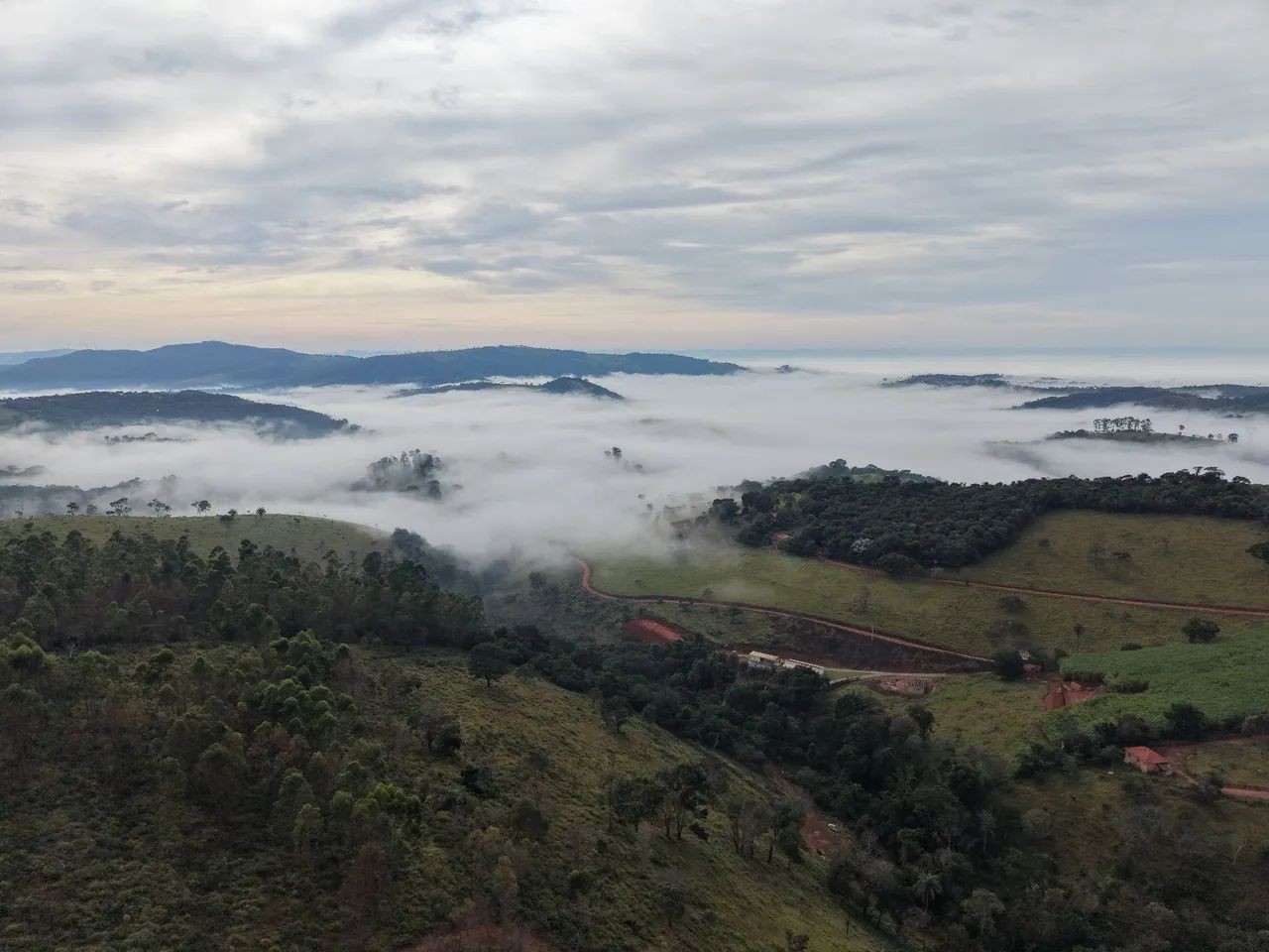 Drone mini 5 pro + 1 bateria plus 52m+ tela rc2in  (barato) novo - Foto 5