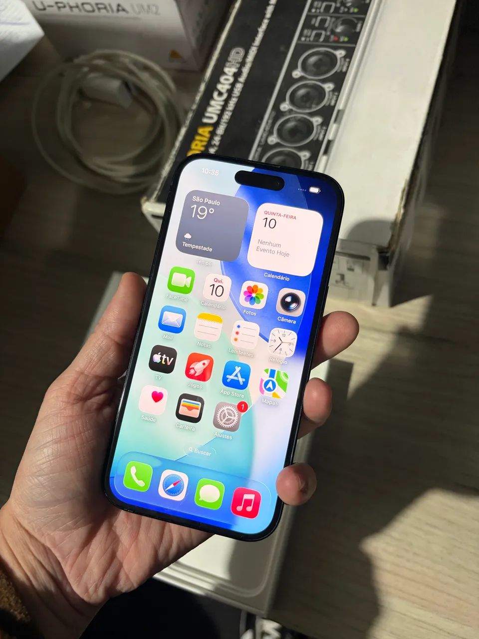 iPhone 15 256gb preto única dona - Celulares e Smartphones
