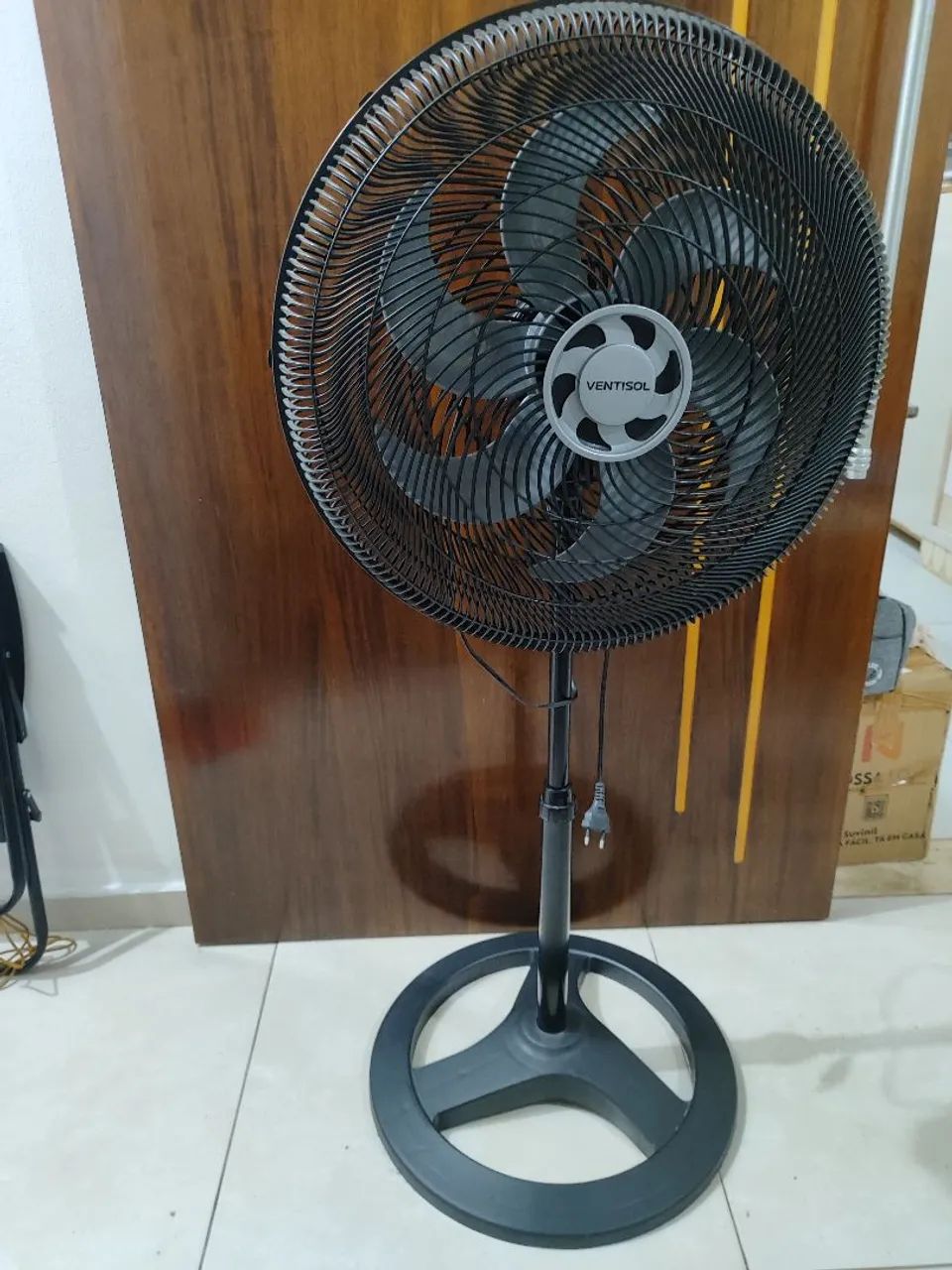 VENTILADOR VENTISOL COLUNA TURBO 6P 50CM PRETO 220V.