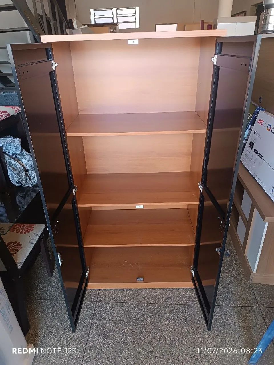 Armário de MDF com a porta de aço e com chave  - Foto 5
