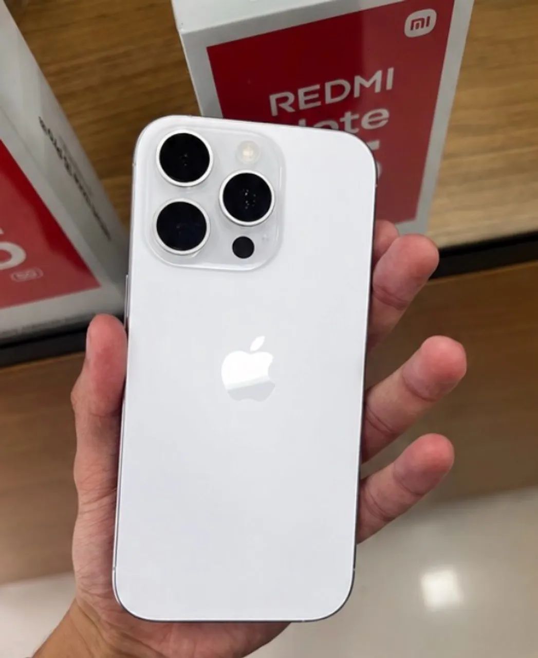 iPhone 16 pro 256gb