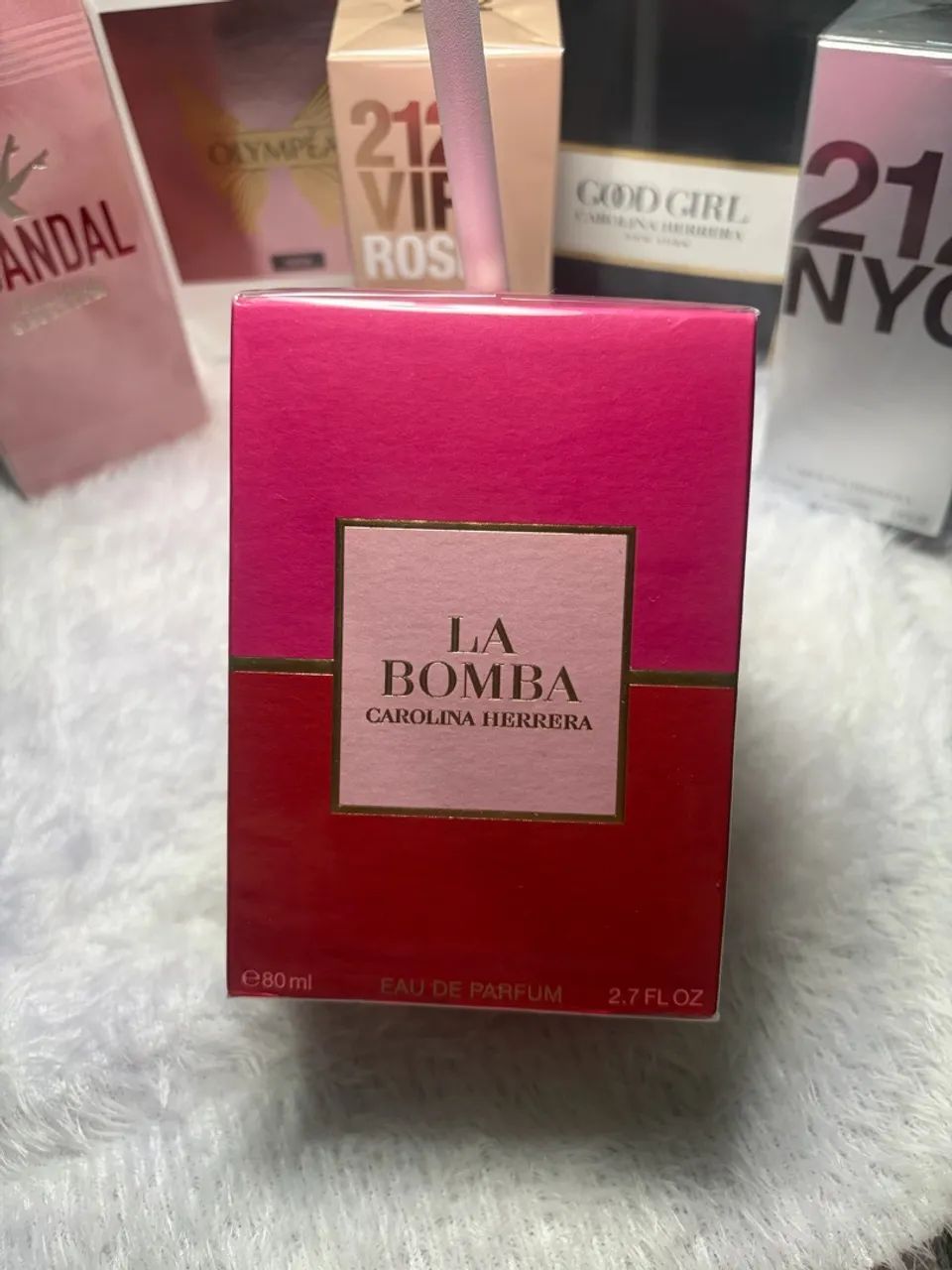 Perfume La bomba de Carolina Herrera  - Foto 2