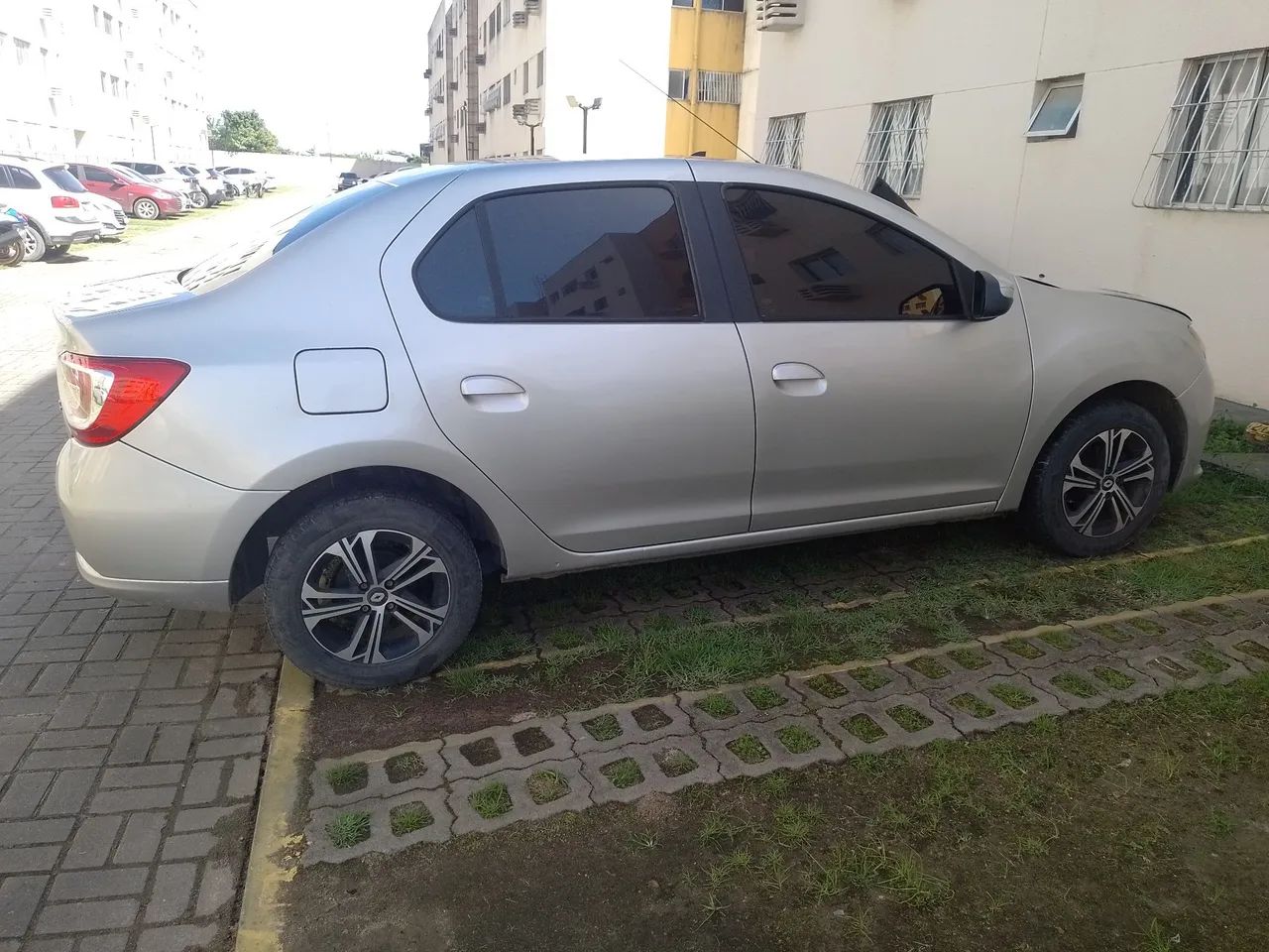 Renault Logan 2016