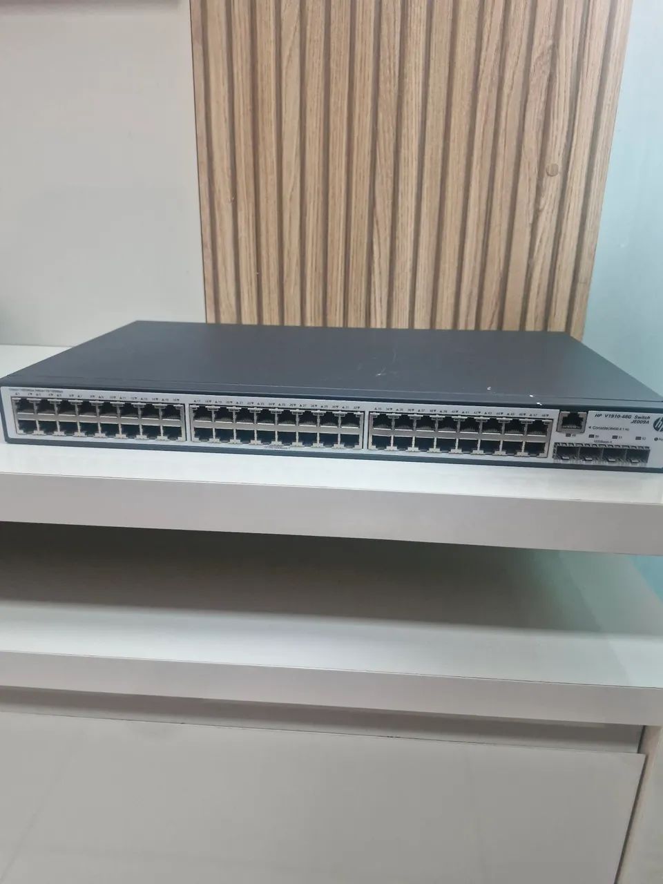 Switch 48 portas HP V1910-48G - Foto 2