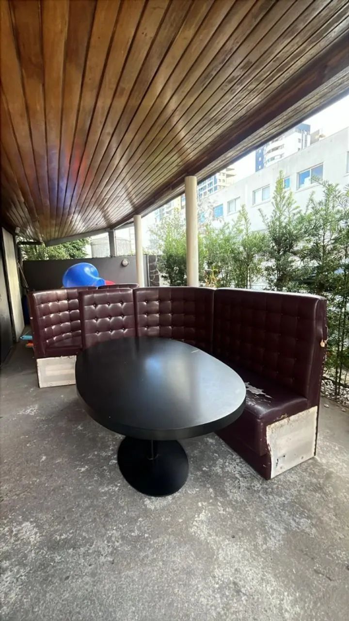 canto alemão com mesa restaurante usado