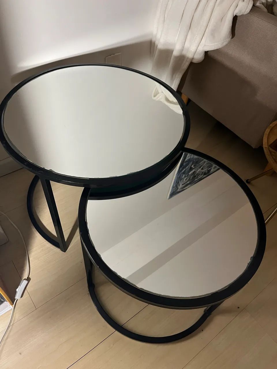 Set de mesas auxiliares con espejo65060623760513120