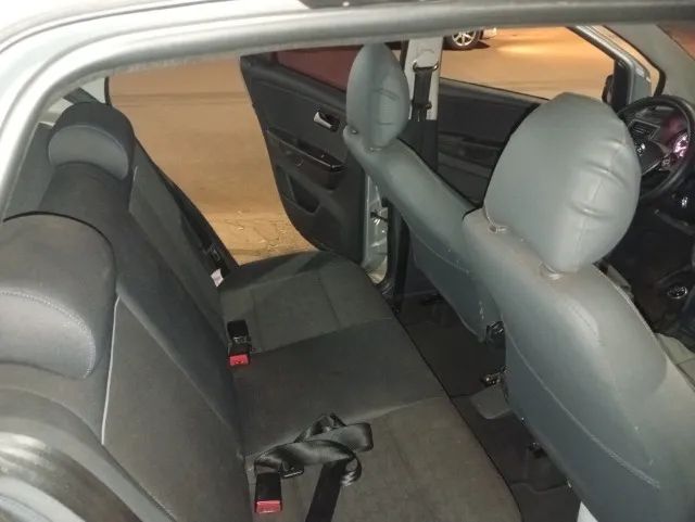 Volkswagen Fox Comfortline 1.6 Flex 8V 5P 2017 - Foto 5