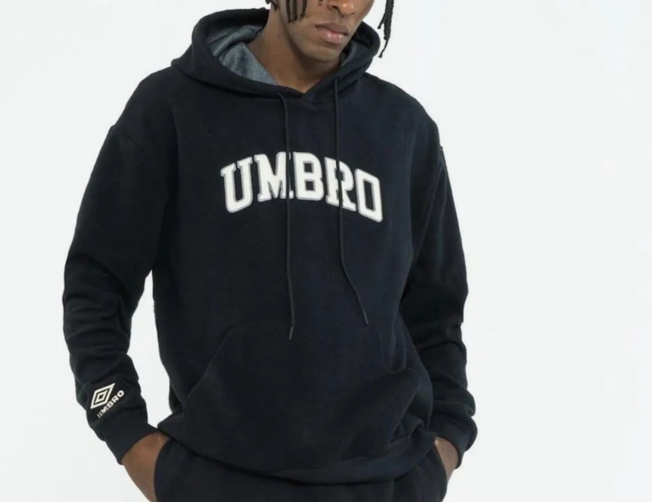 Blusão com capuz umbro college concept