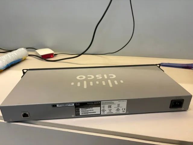 Switch Cisco SG220-26  - Foto 2