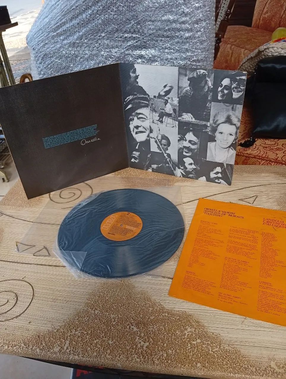 Disco vinil Ornella vanoni Vinícius de Moraes toquinho - Foto 3