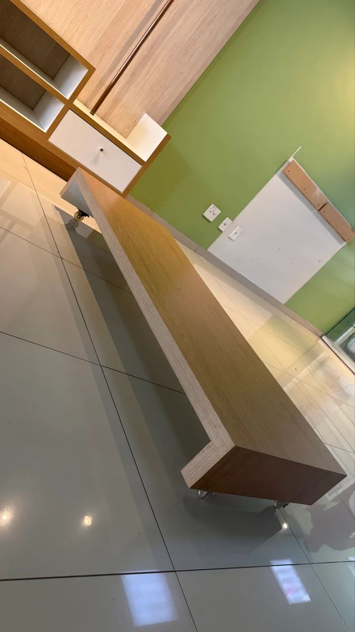 Modulo de Madeira com rodas