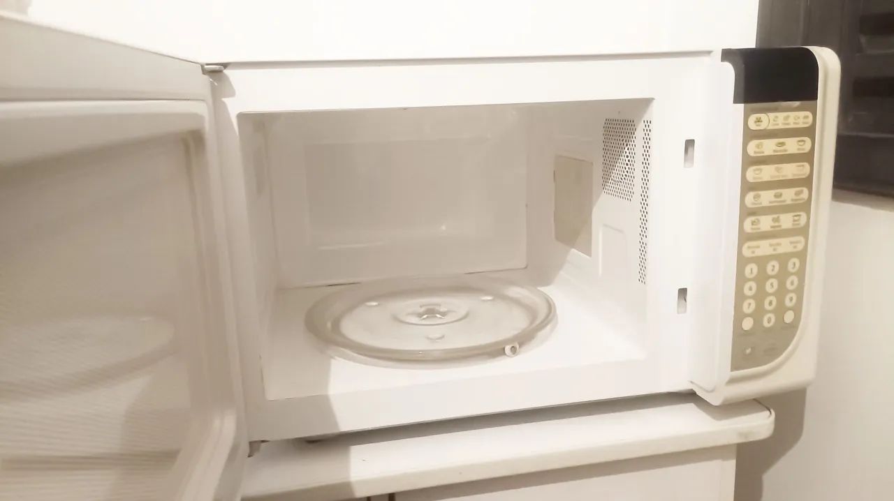 Micro-ondas Electrolux 110v - Microondas - Foto 3