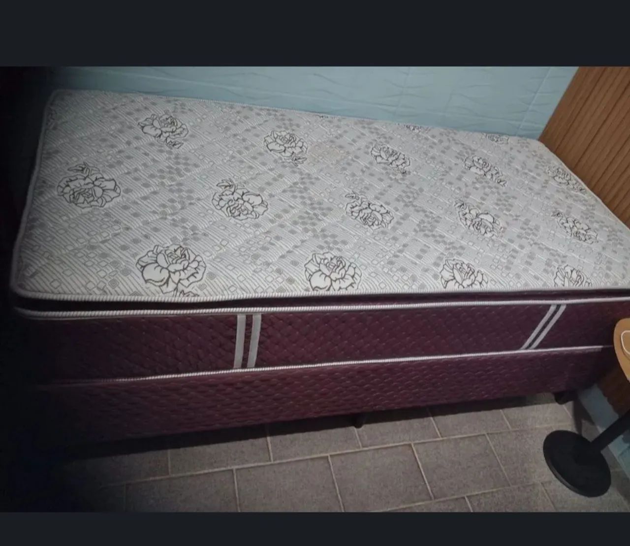 Cama box (colchão + base para colchão)