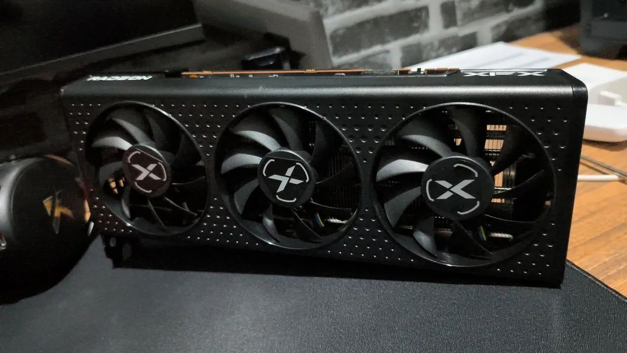 Placa de vídeo AMD RX 7600 - Foto 3