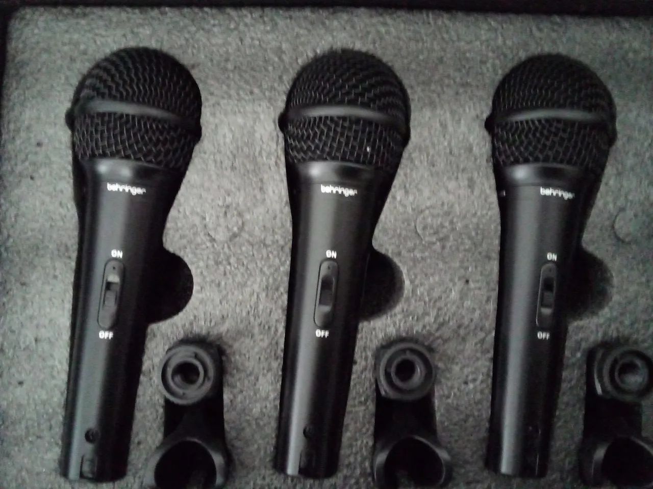 Microfone BEHRINGER ULTRAVOICE XM1800S