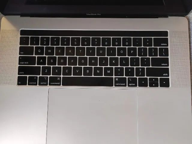 macbook pro 2019 15 pol processador intel i7 ram 16 gb 256 gb