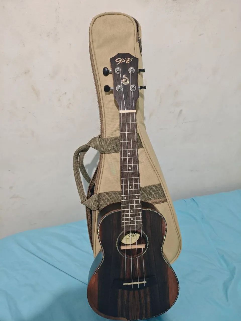 UKULELE SEIZI  - Foto 5
