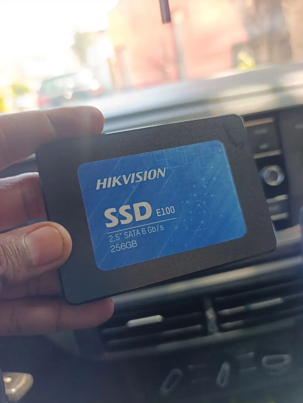 SSD hikvision 256gb ( defeito )