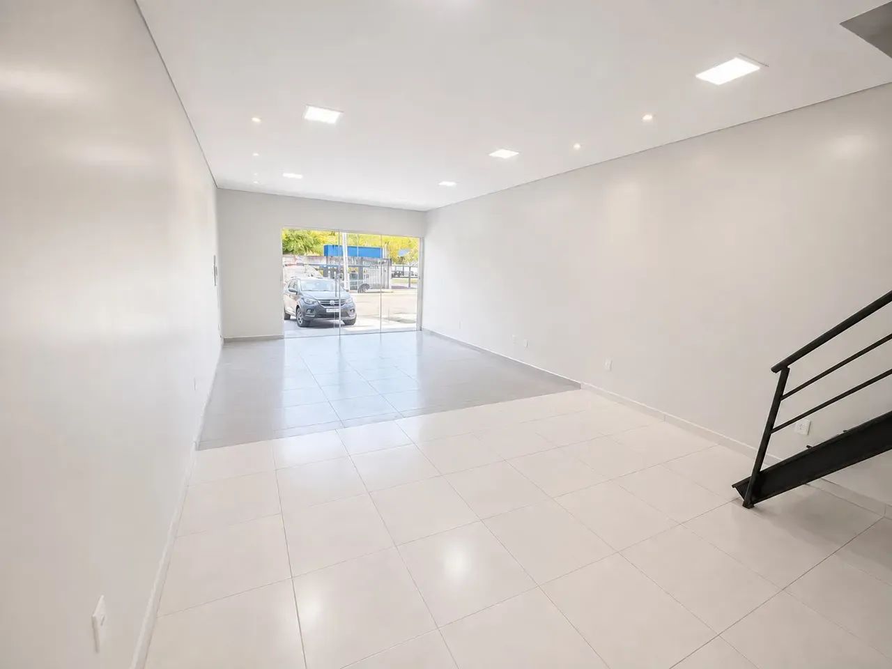 Alugo Loja 60 m2 Av. Guilherme Paraense Morada do sol - Foto 4