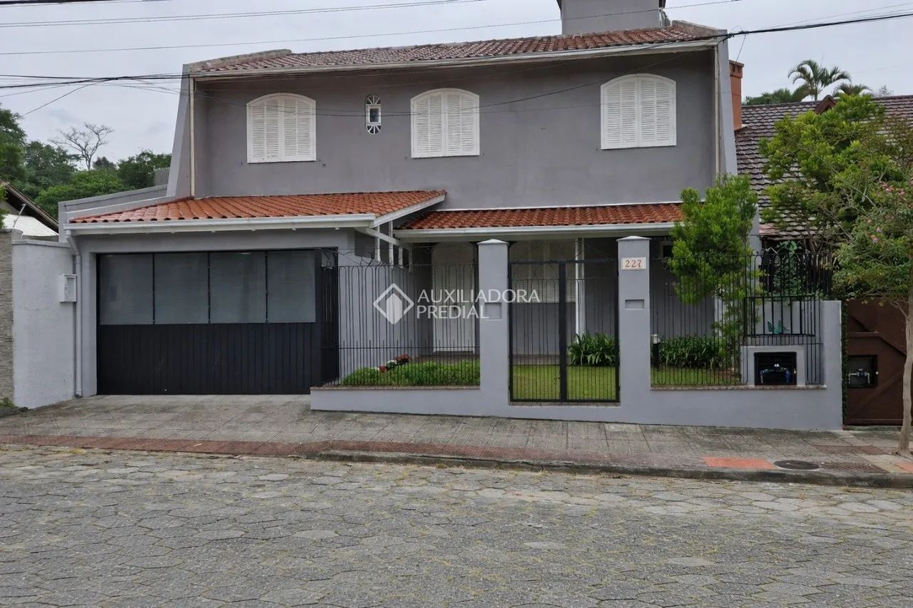 Casa no Córrego grande 5 quartos - Foto 2