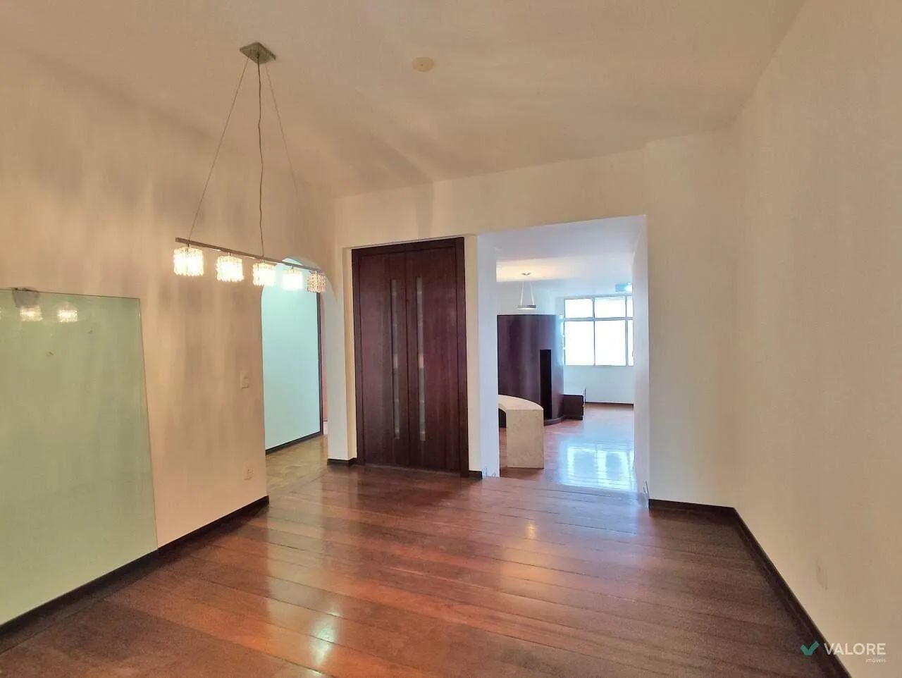 Apartamento 4 quartos  Funcionários