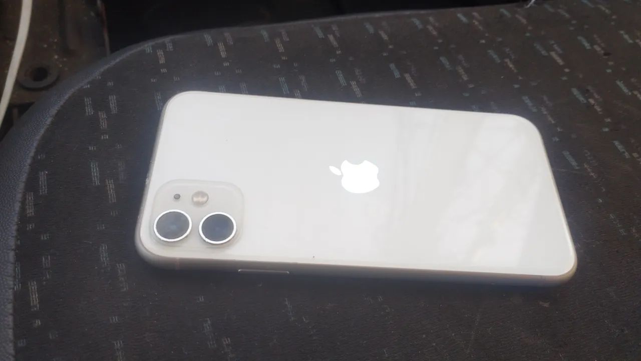 iPhone 11 em bom estado não tem detalhes  - Foto 2