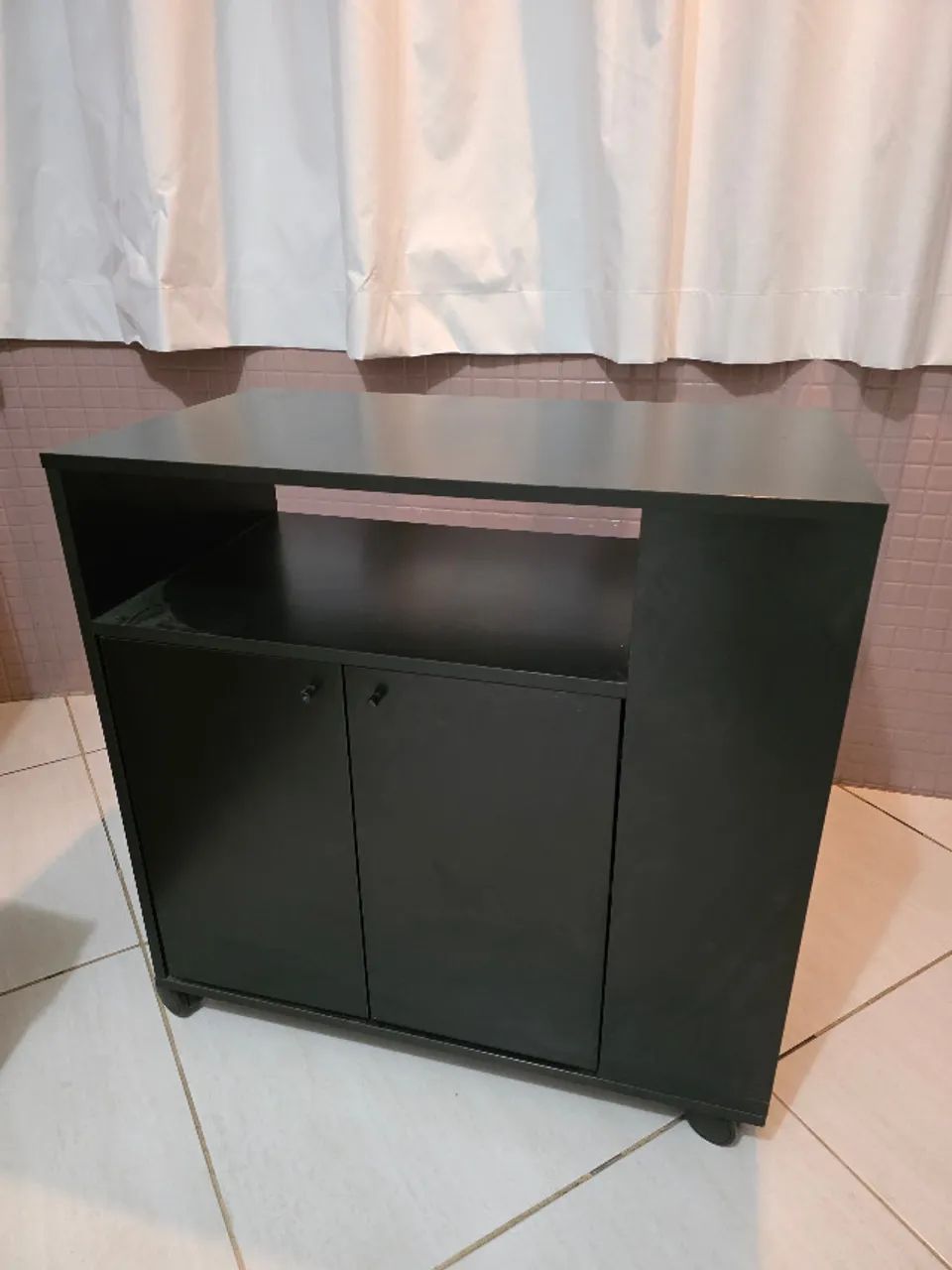 Mesa cabeceira preta