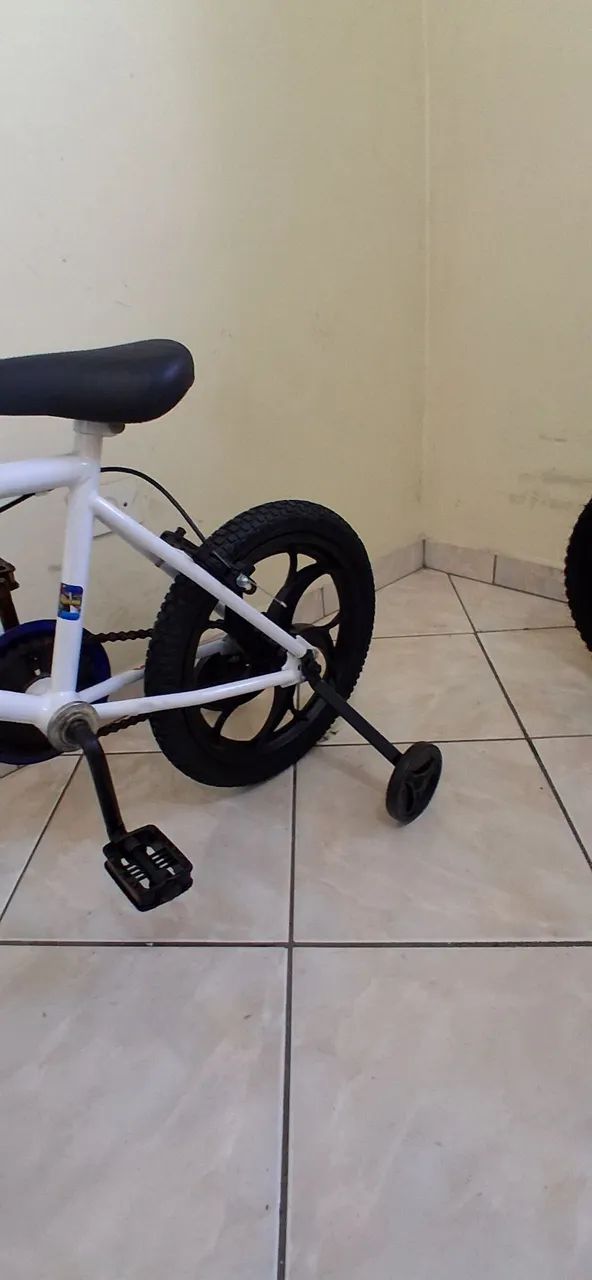 Bicicleta infantil aro 16 - Foto 3