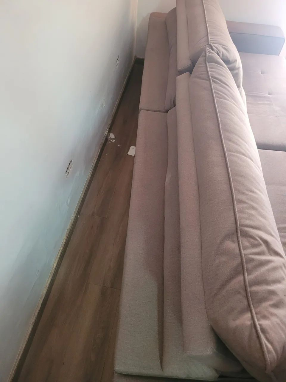 Vendo sofá retrátil semi novo 2,90 mtrs de comprimento.  - Foto 3