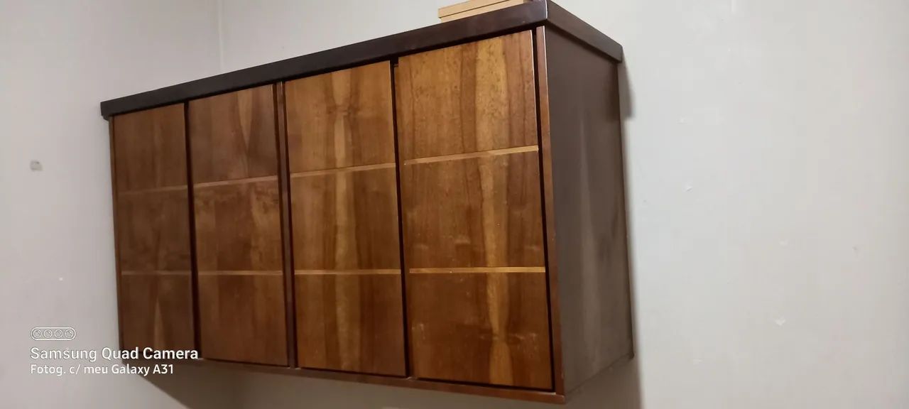 Mesa de escritório com armário suspenso - Foto 3